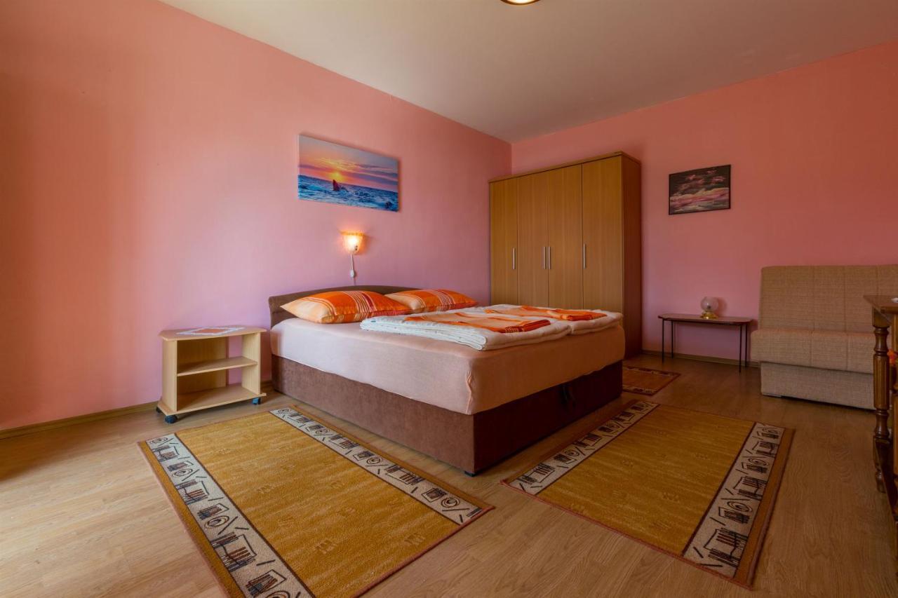 Apartments Dragica Dramalj Esterno foto
